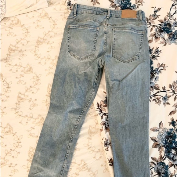 Zara Mid Rise Light Wash Jeggings - Picture 3 of 5